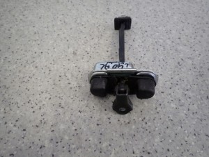 HYUNDAI i40 KOMBI 11-15 OGRANICZNIK DRZWI TYLNY LEWY 3/3 MINIATURA