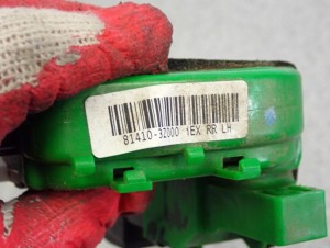 HYUNDAI i40 KOMBI 11-15 ZAMEK TYLNY LEWY 7/7 MINIATURA