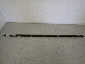 HYUNDAI i40 KOMBI 11-15 LISTWA ZGARNIAJĄCA SZYBY TYLNA LEWA 5/8 MINIATURA