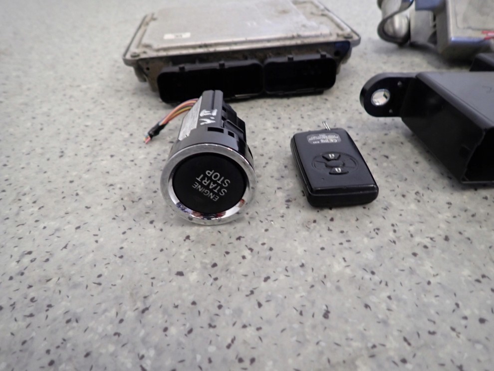 TOYOTA YARIS II 06-11 1.4 D4D ZESTAW STARTOWY KOMPUTER STACYJKA 5/6