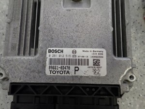 TOYOTA YARIS II 06-11 1.4 D4D ZESTAW STARTOWY KOMPUTER STACYJKA 2/6 MINIATURA