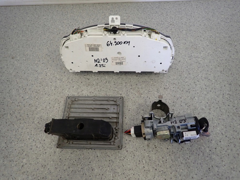 MAZDA 2 II DY 02- 1.25 KOMPUTER STACYJKA ZEGARY ZESTAW 4S61-12A650-SB 6/8