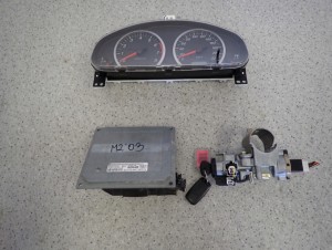 MAZDA 2 II DY 02- 1.25 KOMPUTER STACYJKA ZEGARY ZESTAW 4S61-12A650-SB 1/8 MINIATURA