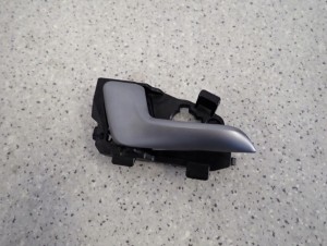 KIA RIO III HB 11-14 KLAMKA WEWNĘTRZNA PRZEDNIA LEWA 1/4 MINIATURA