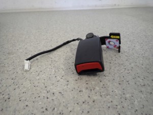 KIA RIO III HB 11-14 ZAPINKA PASA BEZPIECZEŃSTWA TYLNA PRAWA 1/4 MINIATURA