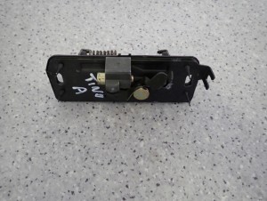 NISSAN ALMERA TINO 00-05 KLAMKA KLAPY BAGAŻNIKA 6/6 MINIATURA