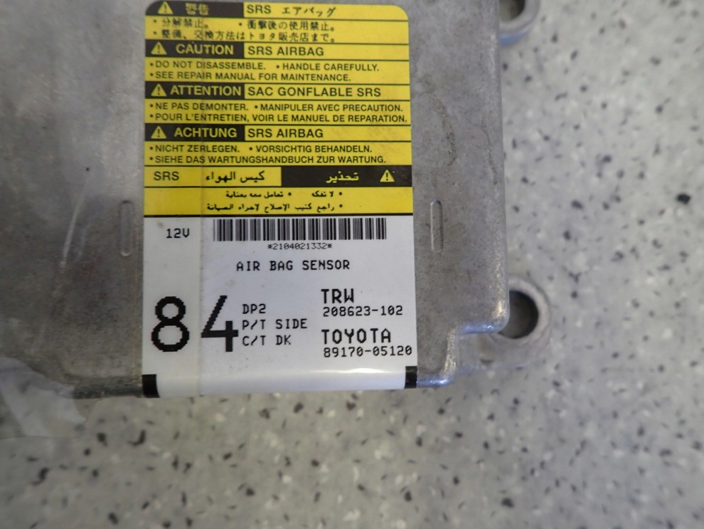 TOYOTA AVENSIS T25 02-07 STEROWNIK PODUSZEK POWIETRZNYCH WYZWALACZ 2/3