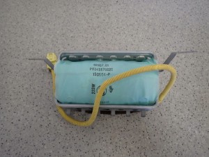 TOYOTA AVENSIS T25 02-07 PODUSZKA POWIETRZNA PASAŻERA EUROPA 1/8 MINIATURA