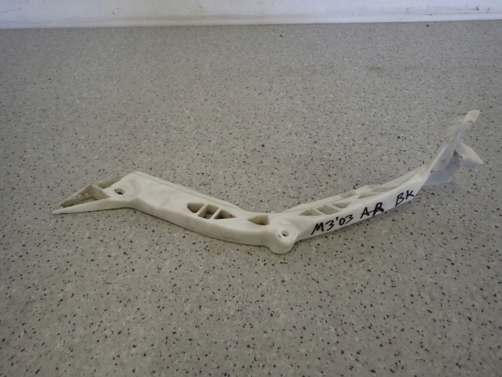 MAZDA 3 MAZDA3 HB 03- ŚLIZG ZDERZAKA TYLNY PRAWY 4/6