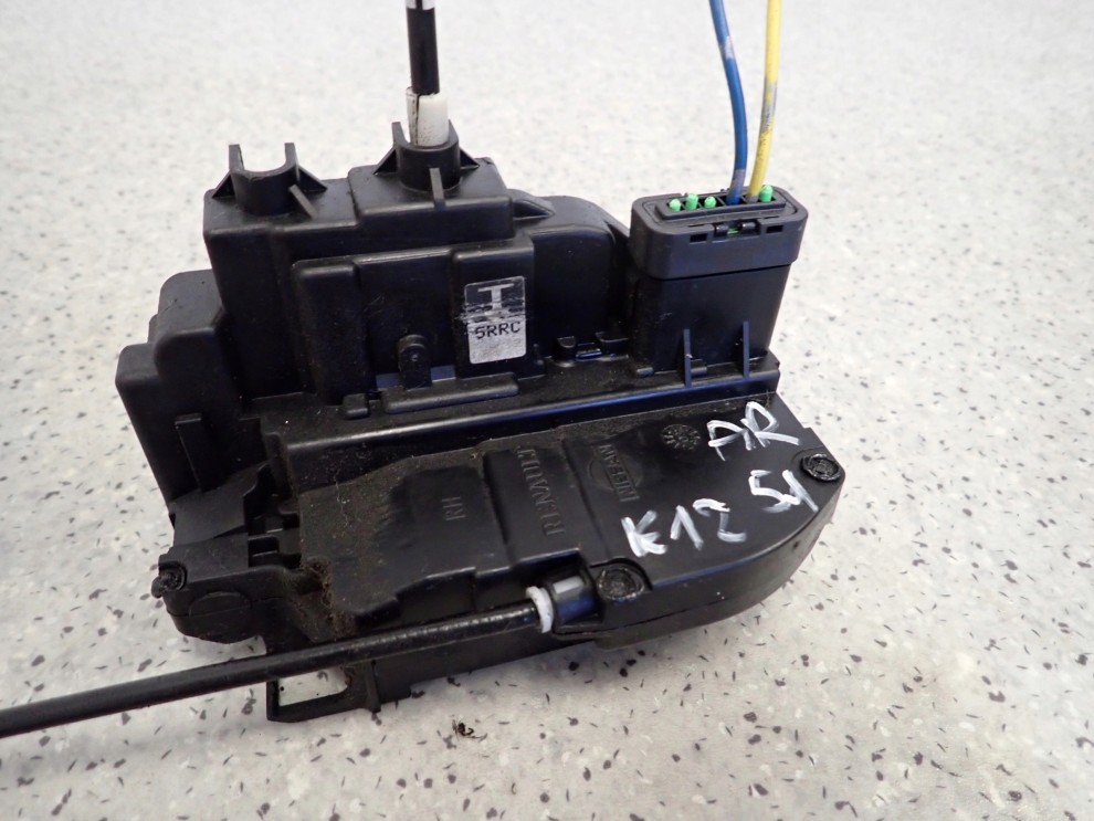 NISSAN MICRA K12 03-10 ZAMEK DRZWI TYLNY PRAWY 3/4