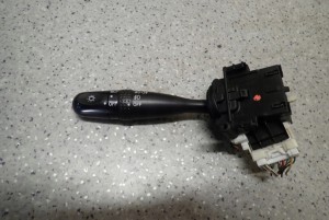 TOYOTA COROLLA 02-07 E12 PRZEŁĄCZNIK ŚWIATEŁ 1/5 MINIATURA