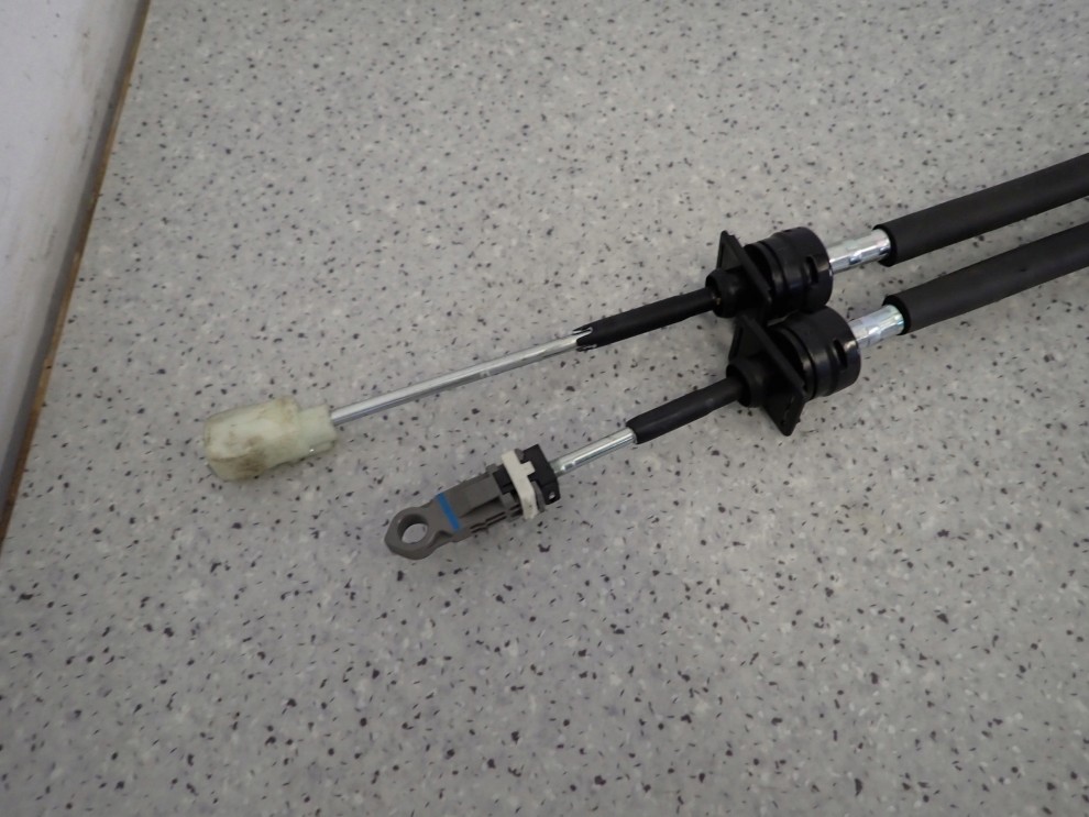 KIA RIO II 1.5 CRDI 05-10 LINKI ZMIANY BIEGÓW 2/4