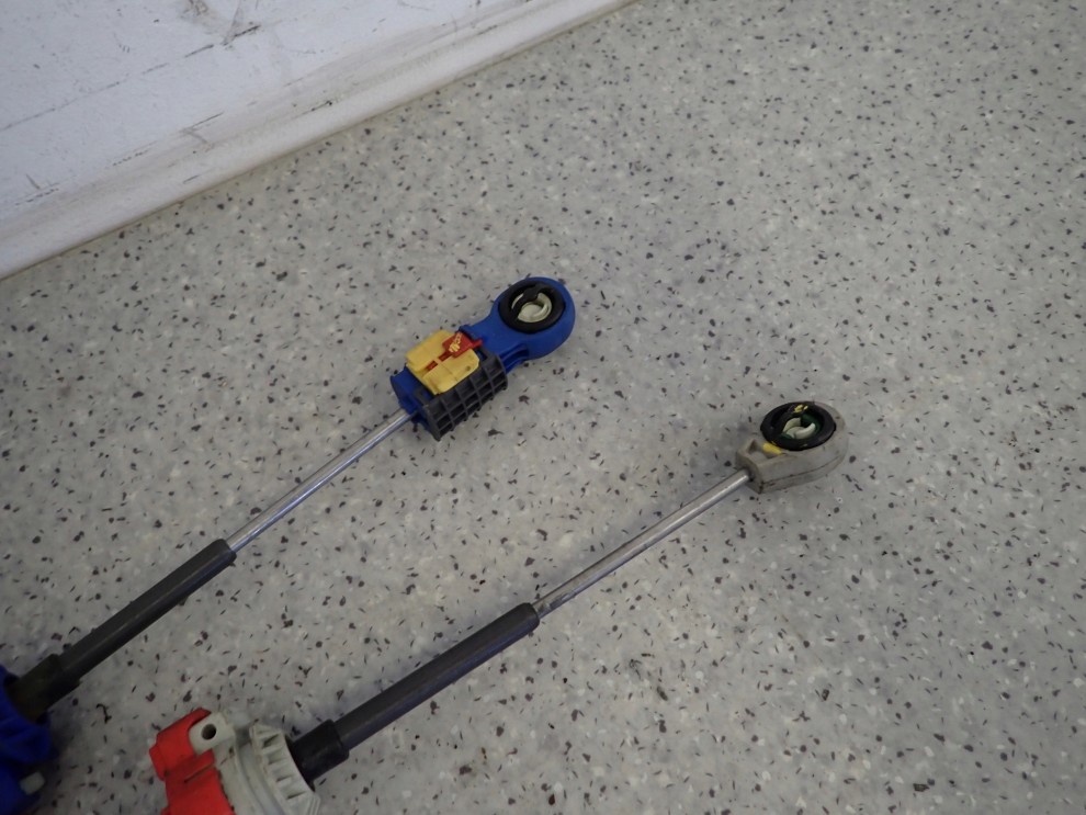 NISSAN XTRAIL T31 2.0 DCI 07-14 LINKI ZMIANY BIEGÓW 6/6