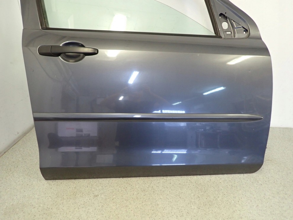 MAZDA2 MAZDA 2 DY 02-07 DRZWI PRZEDNIE PRAWE 2/11