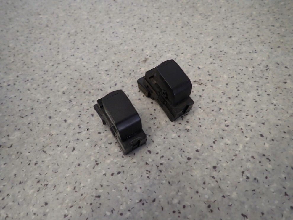 SUZUKI SX4 06-13 PRZEŁĄCZNIK SZYBY PRZEDNI TYLNY PRAWY 4/5