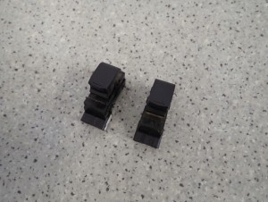 SUZUKI SX4 06-13 PRZEŁĄCZNIK SZYBY PRZEDNI TYLNY PRAWY 2/5 MINIATURA