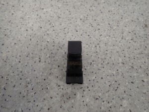 SUZUKI SPLASH 09-14 PRZEŁĄCZNIK SZYBY PRZEDNI PRAWY 1/5 MINIATURA