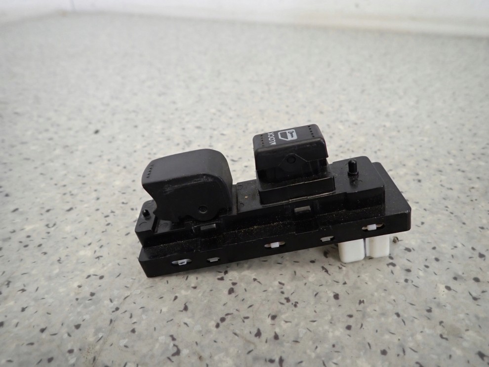 SUZUKI ALTO 09-14 PANEL PRZEŁĄCZNIK SZYBY PRZEDNI LEWY 4/7