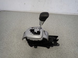 TOYOTA YARIS III AUTOMAT 12-1.33i DŹWIGNIA ZMIANY BIEGÓW AUTOMAT 4/8 MINIATURA