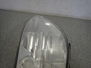 MITSUBISHI COLT 03-08 REFLEKTOR PRAWY LAMPA PRZÓD 3/8 MINIATURA