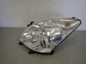 TOYOTA COROLLA VERSO 07- LAMPA PRZEDNIA LEWA REFLEKTOR LEWY 3/9 MINIATURA