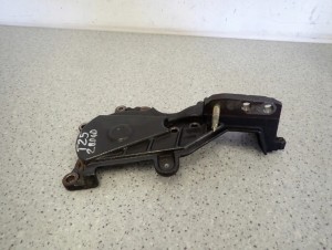 TOYOTA AVENSIS T25 2.0 D4D 02-05 ŁAPA SILNIKA PRAWA 6/6 MINIATURA