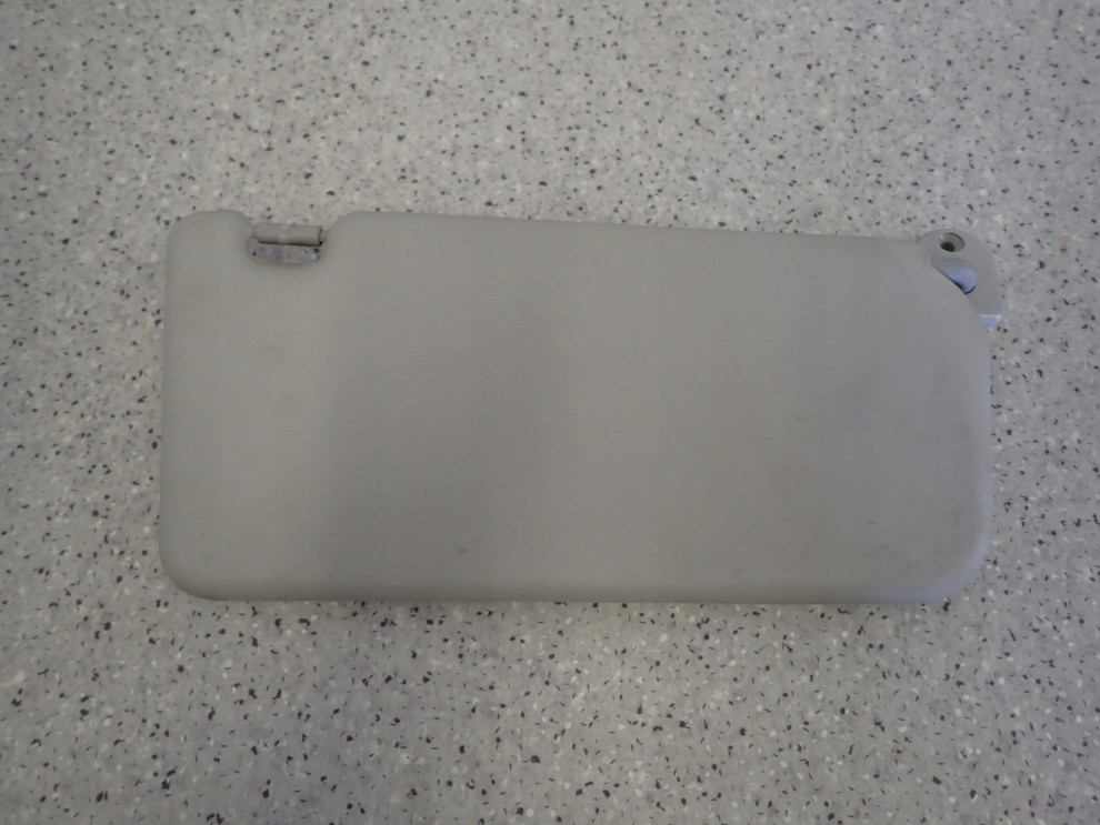 SUZUKI ALTO 09-13 DASZEK PRZECIWSŁONECZNY PRZEDNI LEWY 4/4