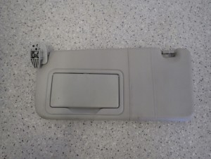 SUZUKI ALTO 09-13 DASZEK PRZECIWSŁONECZNY PRZEDNI LEWY 1/4 MINIATURA