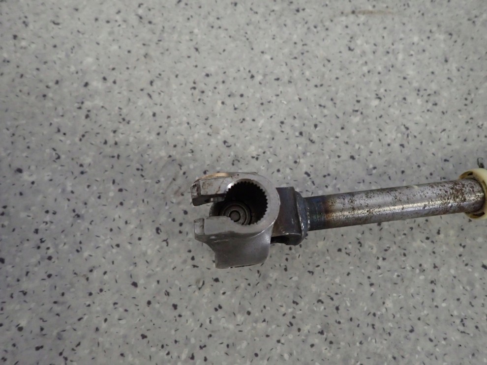 MITSUBISHI LANCER VII 04-07 KOLUMNA KIEROWNICZA KRZYŻAK 2/8