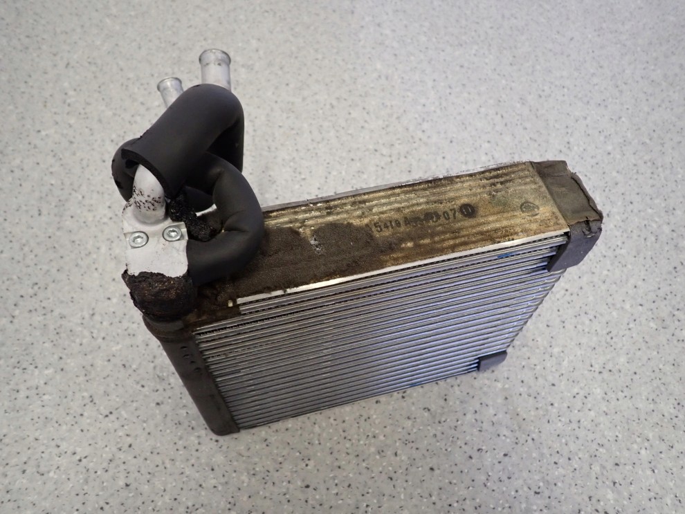 MAZDA 2 II DY 02-07 PAROWNIK KLIMATYZACJI 2/3