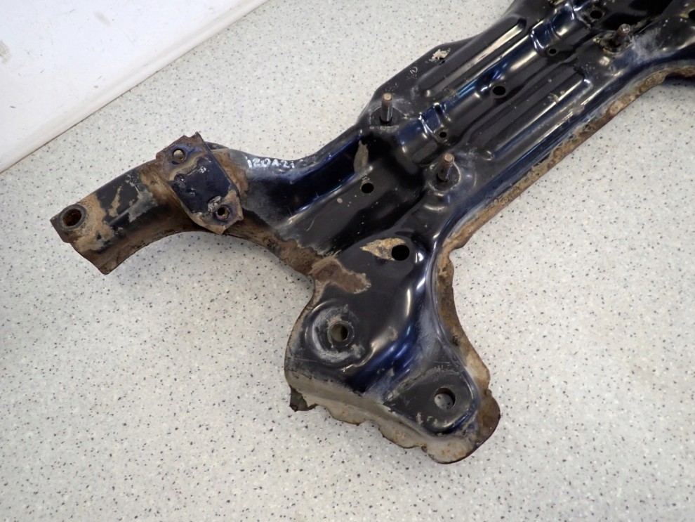 HYUNDAI i20 08-12 BELKA ZAWIESZENIA PRZEDNIEGO SANKI 2/12