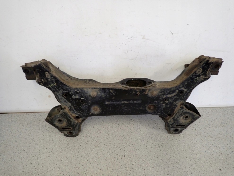 HYUNDAI i20 08-12 BELKA ZAWIESZENIA PRZEDNIEGO SANKI 10/12