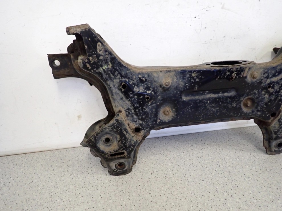 HYUNDAI i20 08-12 BELKA ZAWIESZENIA PRZEDNIEGO SANKI 11/12