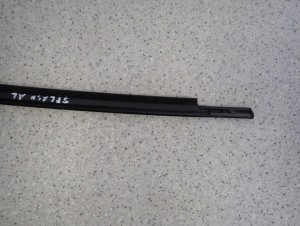 SUZUKI SPLASH 08-14 LISTWA ZGARNIAJĄCA TYLNA LEWA PARAPET 7/7 MINIATURA