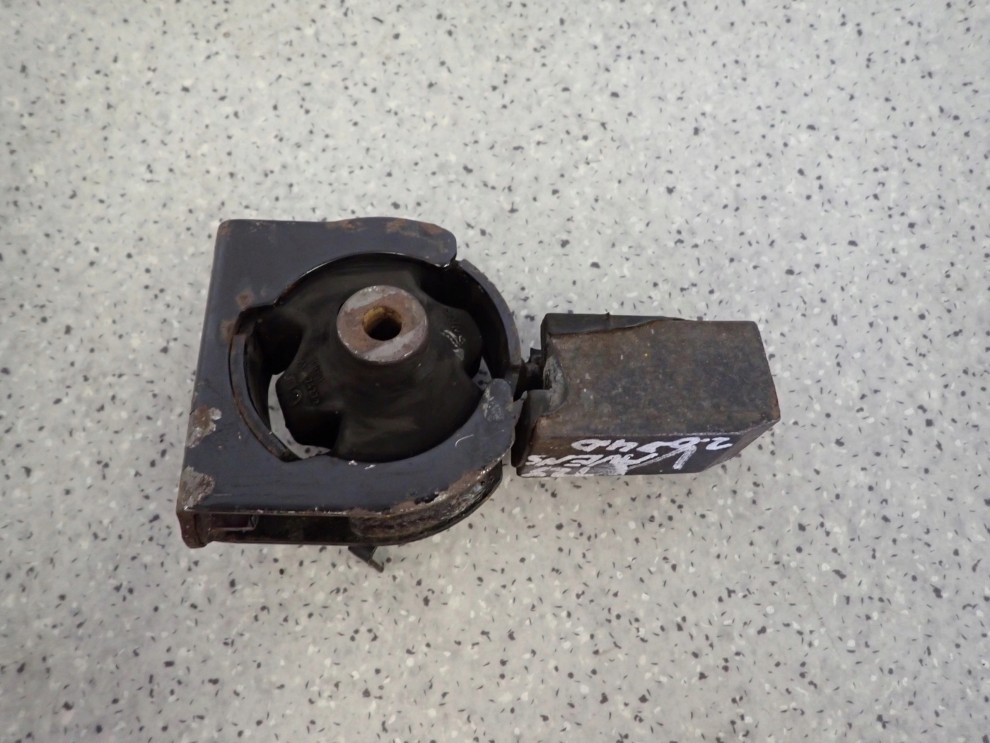 TOYOTA AVENSIS T25 2.0D 02-05 PODUSZKA SILNIKA PRZEDNIA 1/4