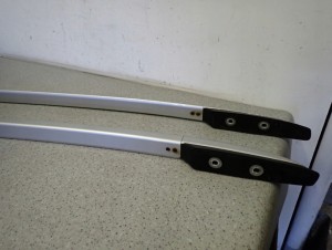 TOYOTA VERSO 09-13 RELINGI DACHOWE KOMPLET 10/11 MINIATURA