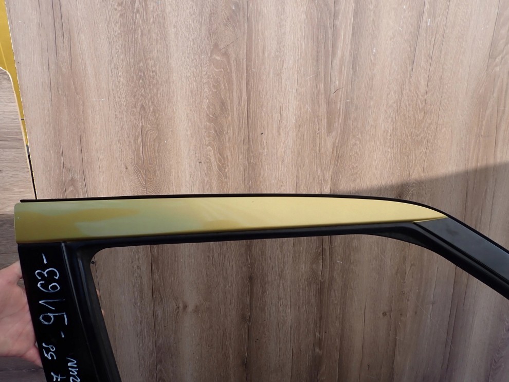 SUZUKI SWIFT MK7 5D 10-16 DRZWI PRZEDNIE PRAWE ZUN 12/14