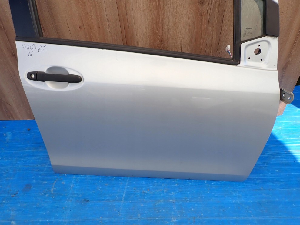 TOYOTA YARIS II 06-11 5d DRZWI PRZEDNIE PRAWE 1E7 2/12