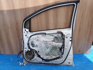 TOYOTA YARIS II 06-11 5d DRZWI PRZEDNIE PRAWE 1E7 11/12 MINIATURA