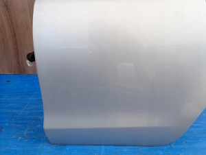 TOYOTA YARIS II 06-11 5d DRZWI TYLNE LEWE 1E7 7/15 MINIATURA