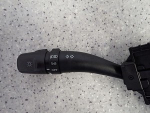 HYUNDAI SONATA 05-09 PRZEŁĄCZNIK ŚWIATEŁ 2/4 MINIATURA