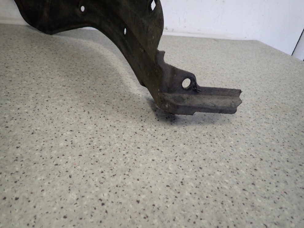 TOYOTA YARIS II 06-11 NADKOLE PRZEDNIE LEWE 6/11