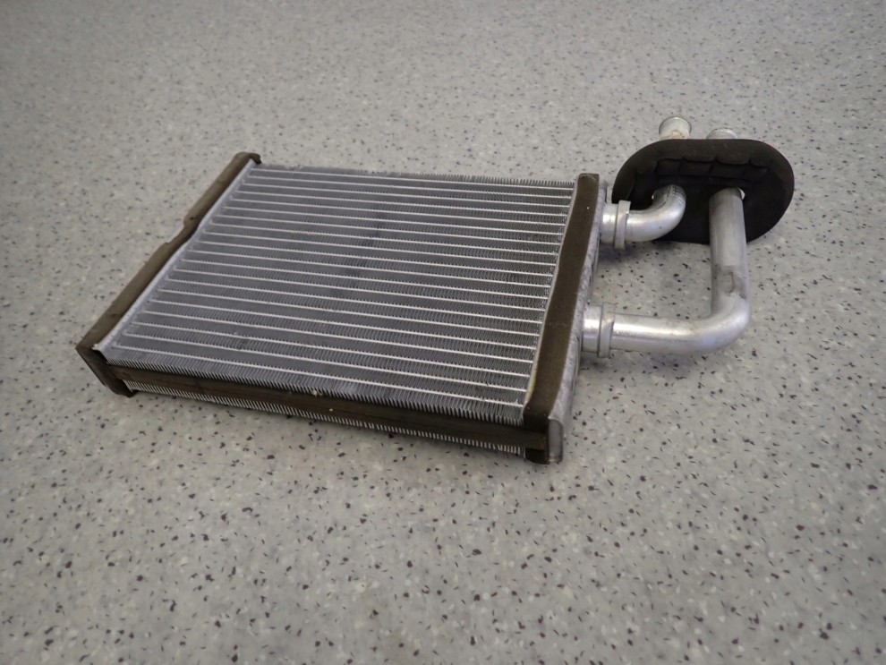 MITSUBISHI LANCER 04-08 NAGRZEWNICA RADIATOR 3/10