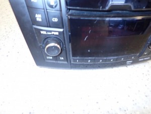 SUZUKI SWIFT 10- MK7 RADIO FABRYCZNE 39101-68LA1 9/9 MINIATURA