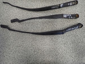 KIA CEED RAMIE WYCIERACZKI PRZÓD LEWE LUB PRAWE 5/7 MINIATURA