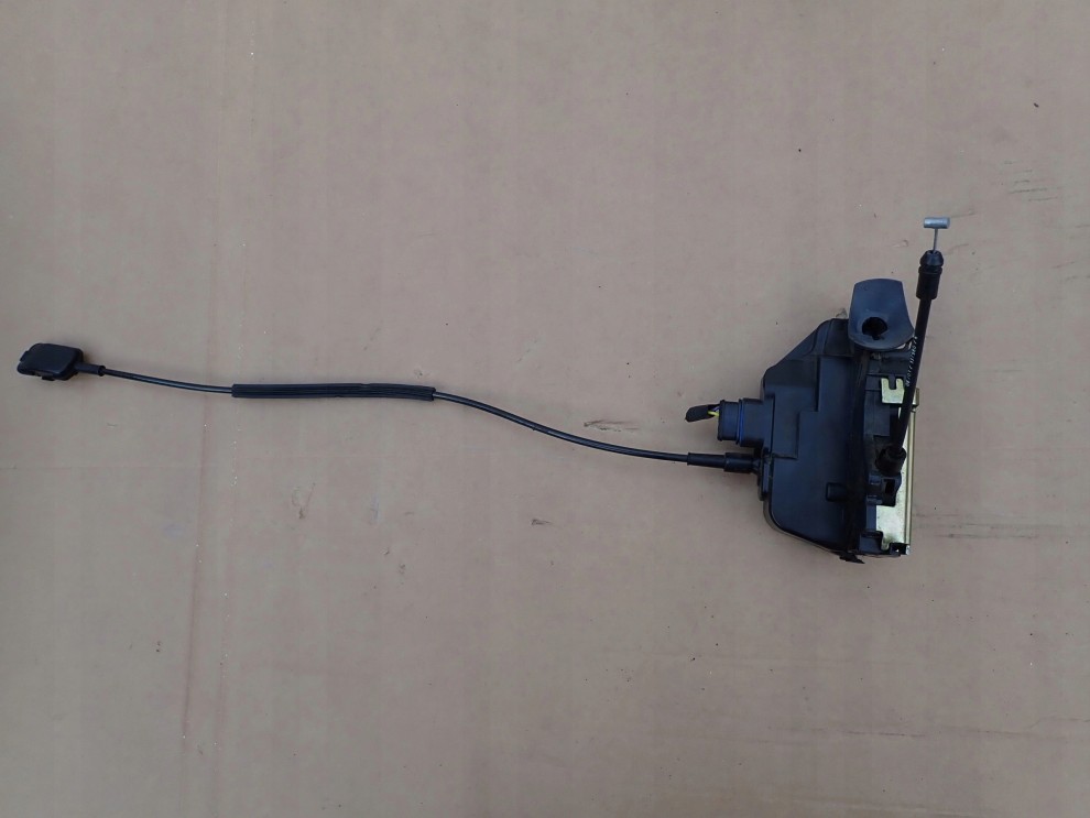 NISSAN PRIMERA P12 ZAMEK DRZWI PRZEDNICH LEWYCH 3/4