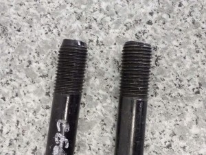 HYUNDAI i30 KIA CEED 06-12 HAK HOLOWNICZY PRZÓD UCHO 4/5 MINIATURA