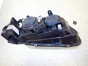 NISSAN ALMERA N16 00 REFLEKTOR PRZEDNI LEWY LAMPA EUROPA 7/10 MINIATURA