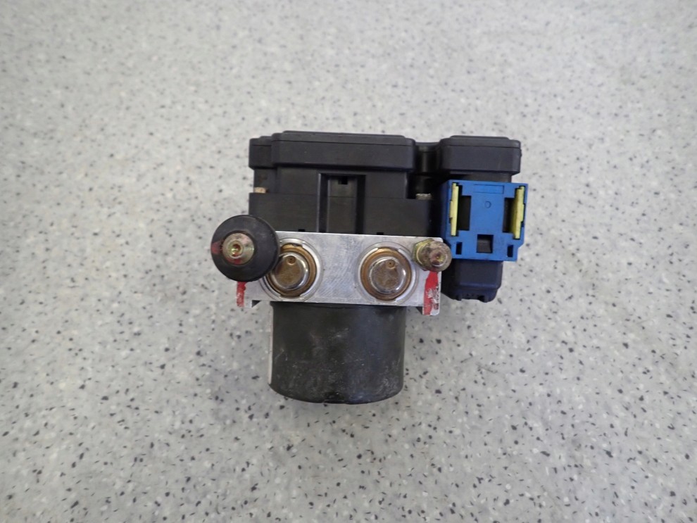 SUZUKI IGNIS 04-07 POMPA ABS EUROPA 1/7