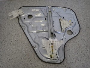 HYUNDAI i30 HB 07-12 PODNOŚNIK SZYBY TYLNY PRAWY 4/5 MINIATURA